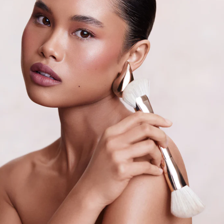 Brocha contorno Patrick Ta - Precision Dual Ended Sculpting Brush