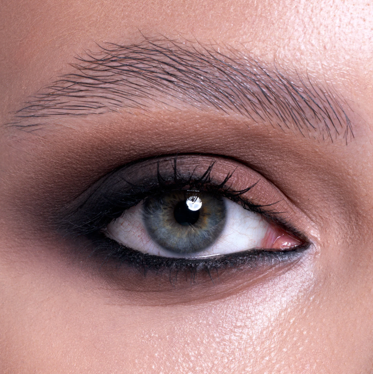 lápiz de ojos macro tech Natasha Denona