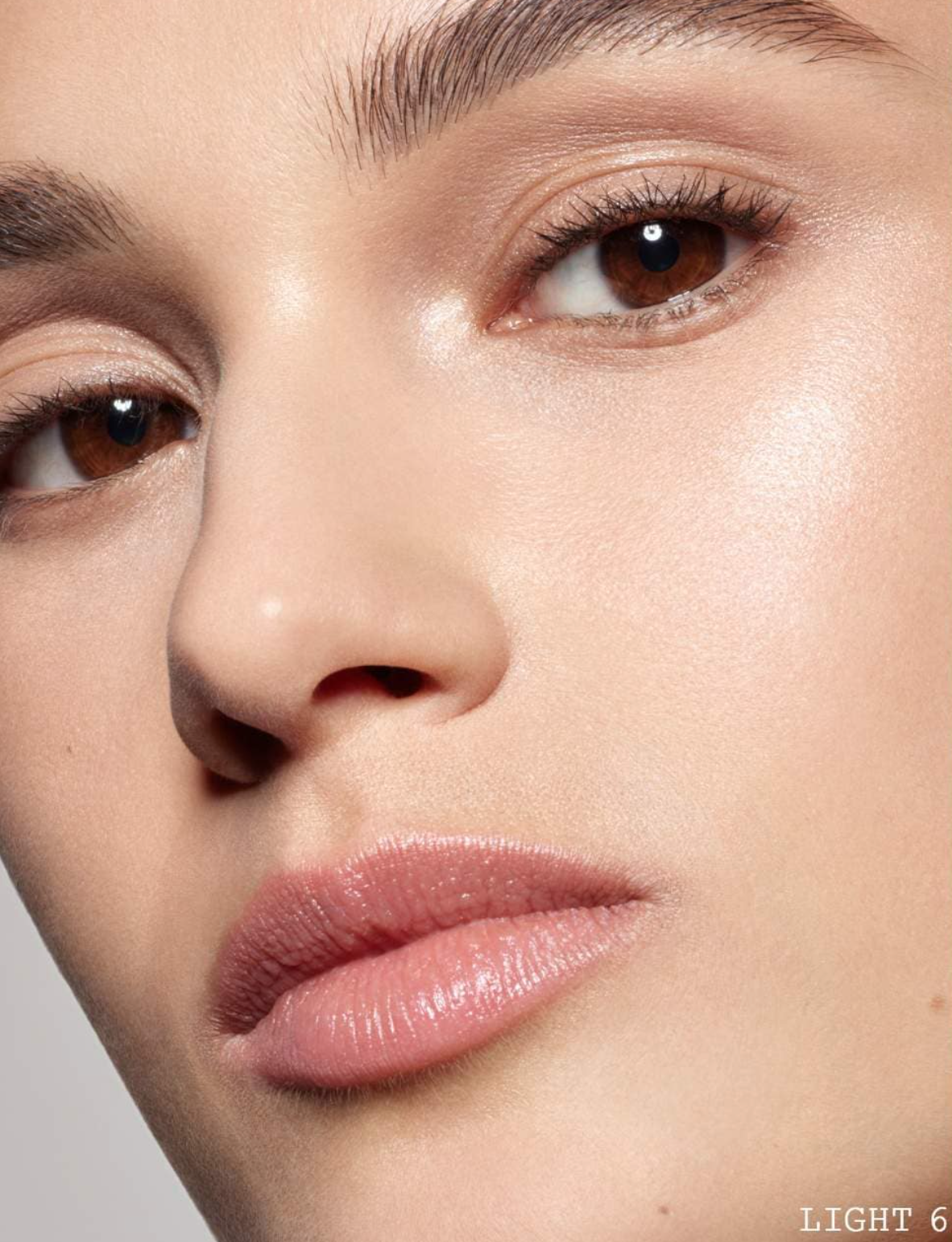 PAT McGRATH LABS
Skin Fetish: Sublime Perfection Weightless Foundation base de maquillaje