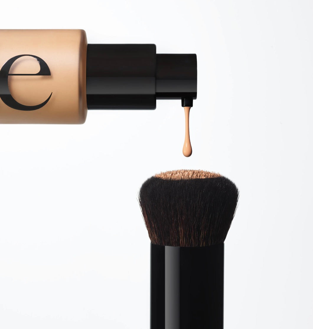 Saie
The Base Brush For Complexion