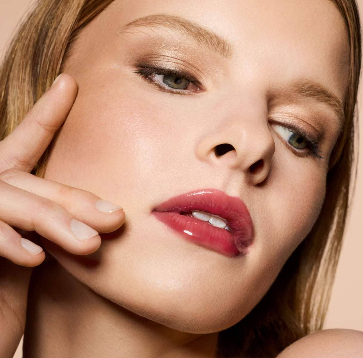 Fenty Beauty by Rihanna Gloss Bomb Heat Universal Lip Luminizer + Plumper