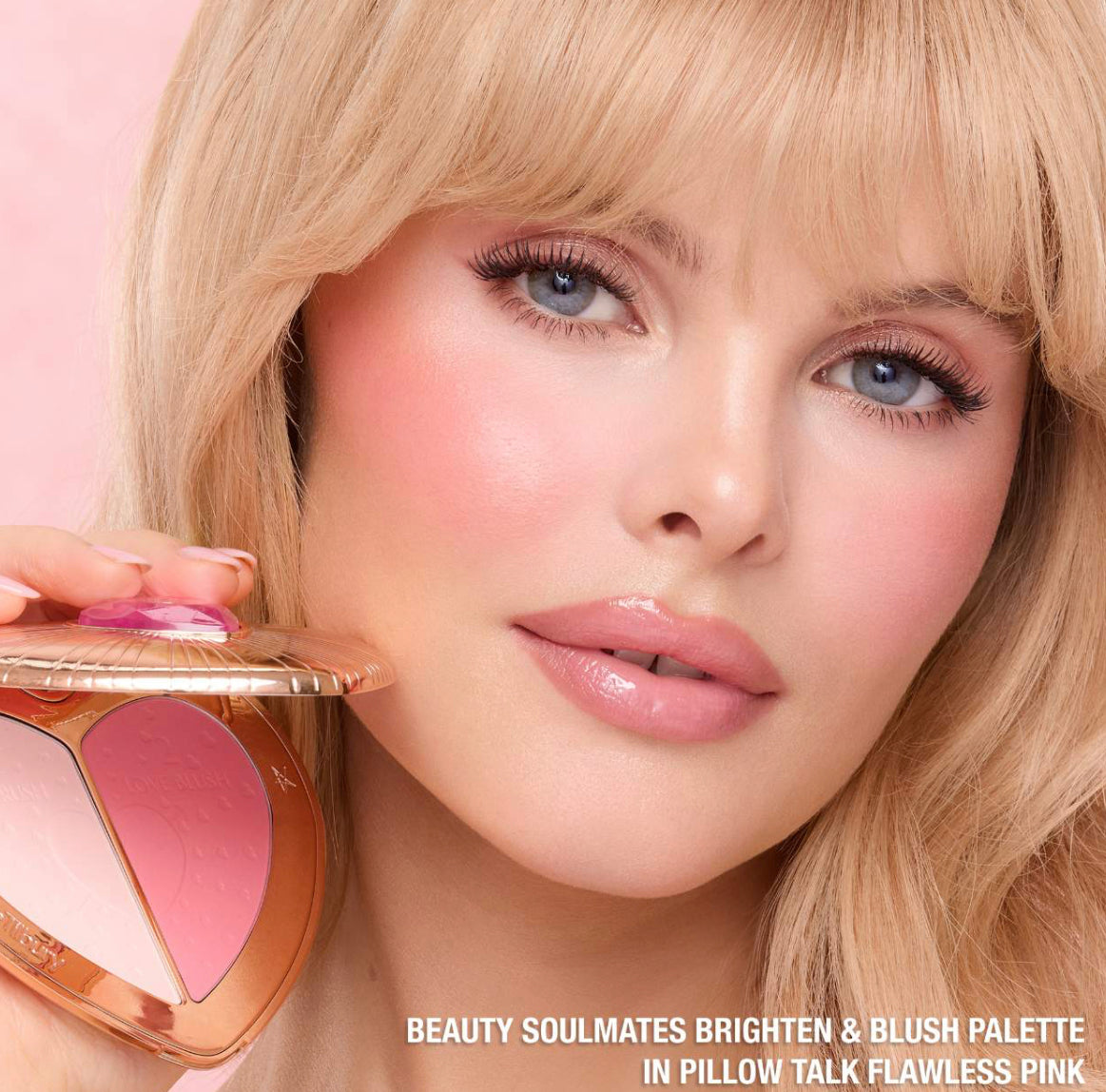 Charlotte Tilbury
Pillow Talk Beauty Soulmates Airbrush Flawless Finish Brightening and Blush Powder Palette - Paleta rubor y polvo fijador