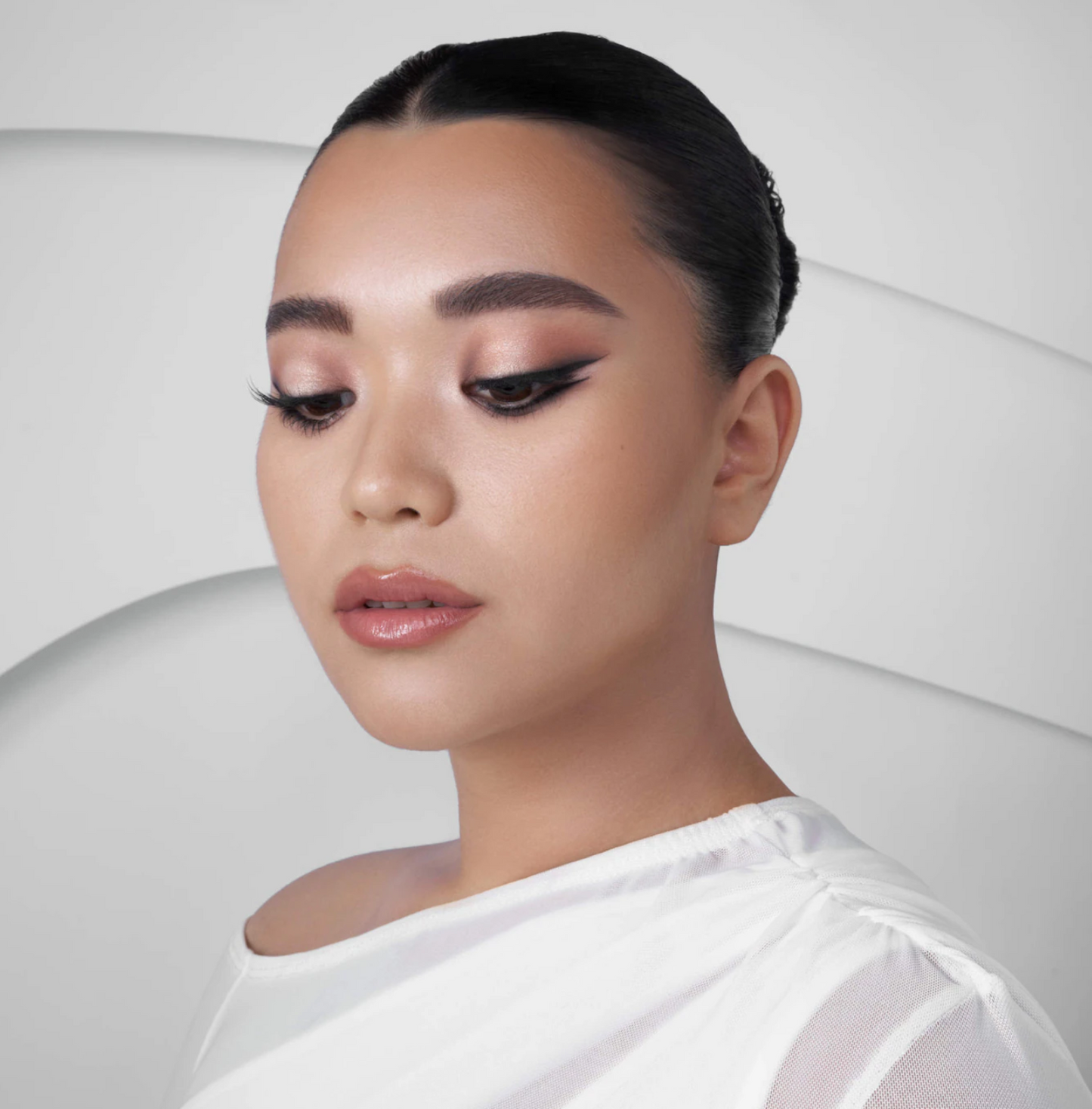 NATASHA DENONA  Eye Sculpt Texture & Tone Eyeshadow Palette