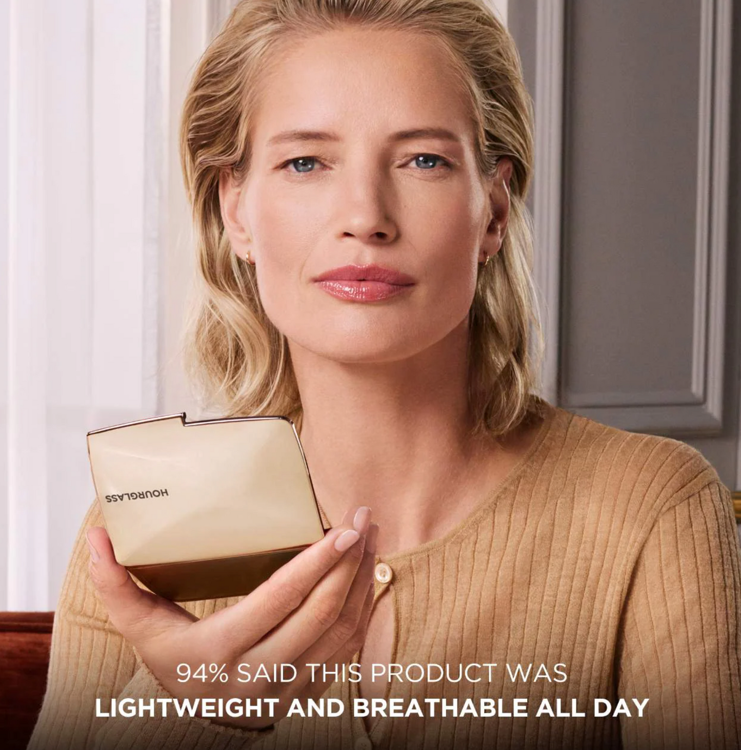 Hourglass  Vanish Airbrush Pressed Powder