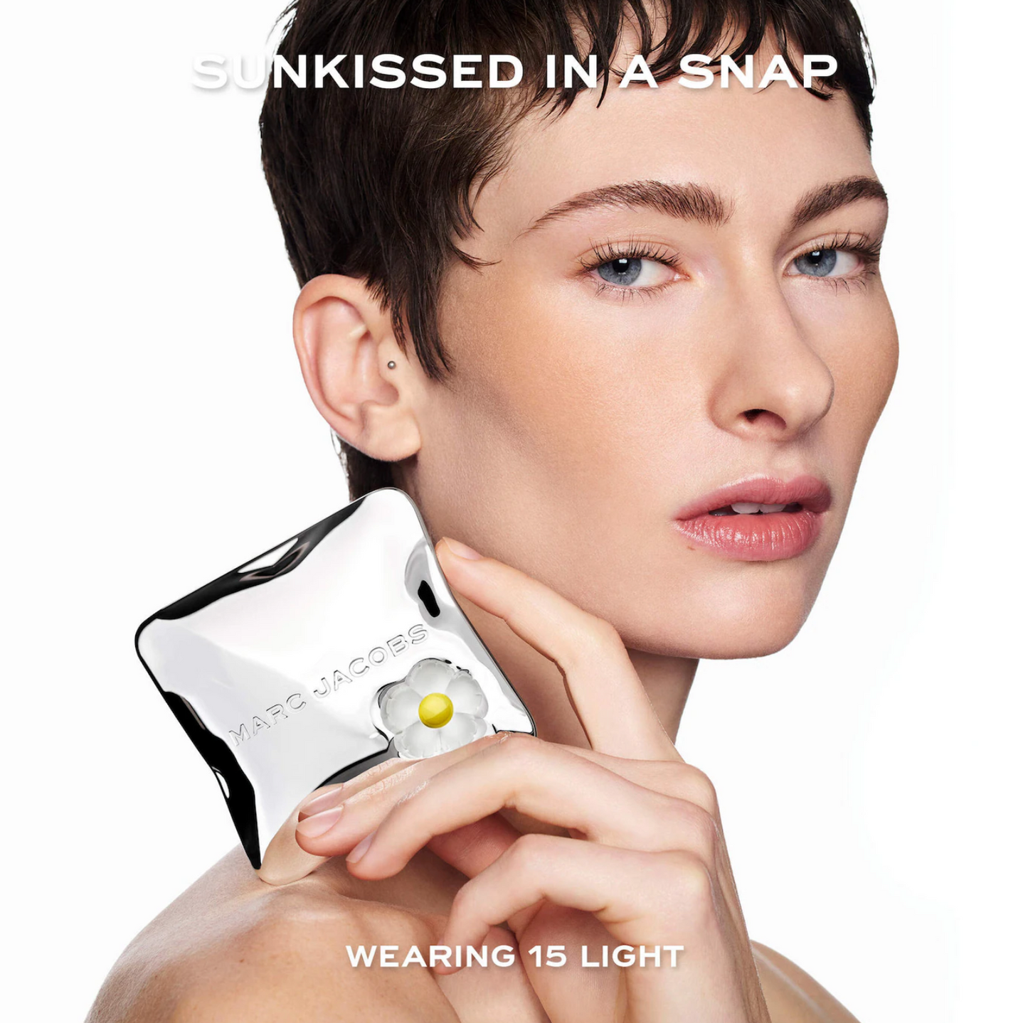 Marc Jacobs Beauty  Legally Bronze Talc-Free Blurring Powder Bronzer