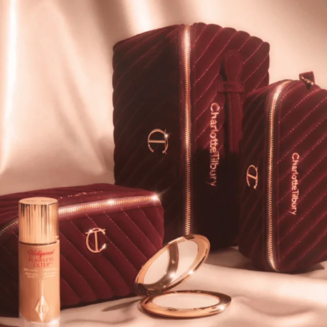 MAKEUP BAG OF DREAMS Large Charlotte Tilbury