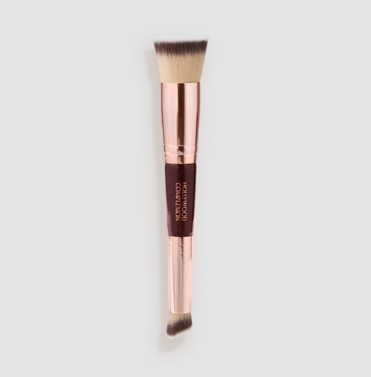 HOLLYWOOD COMPLEXION BRUSH Charlotte Tilbury