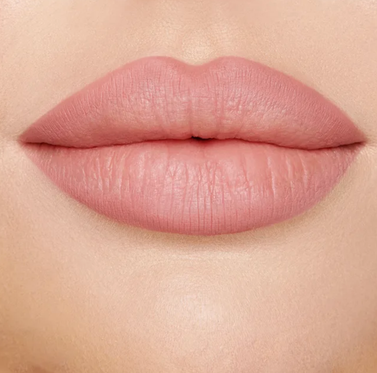 MATTE REVOLUTION labial en barra Charlotte Tilbury Full Size
