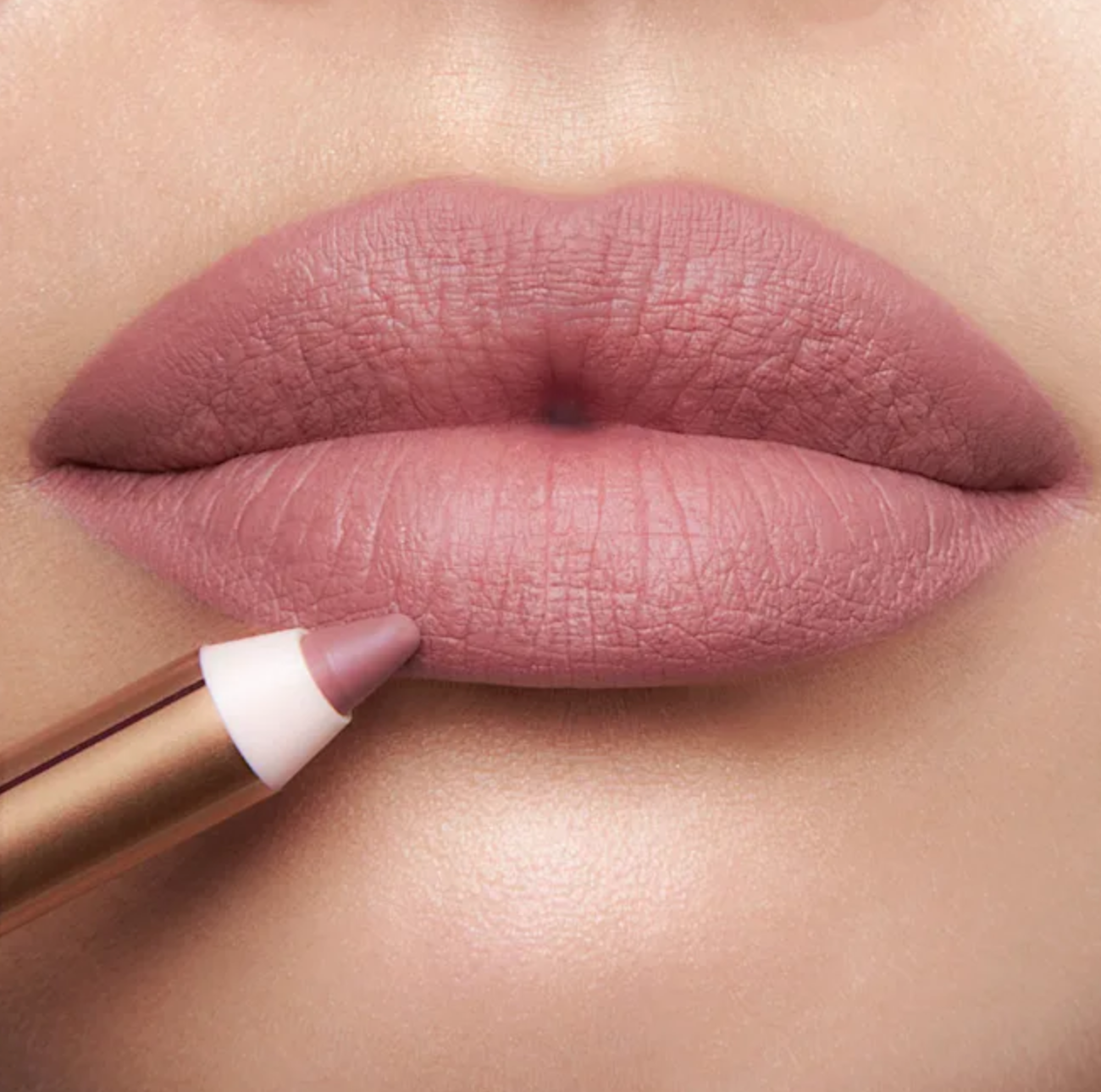 JUICY, PLUMPER-LOOKING LIPS KIT LIP KIT Charlotte Tilbury