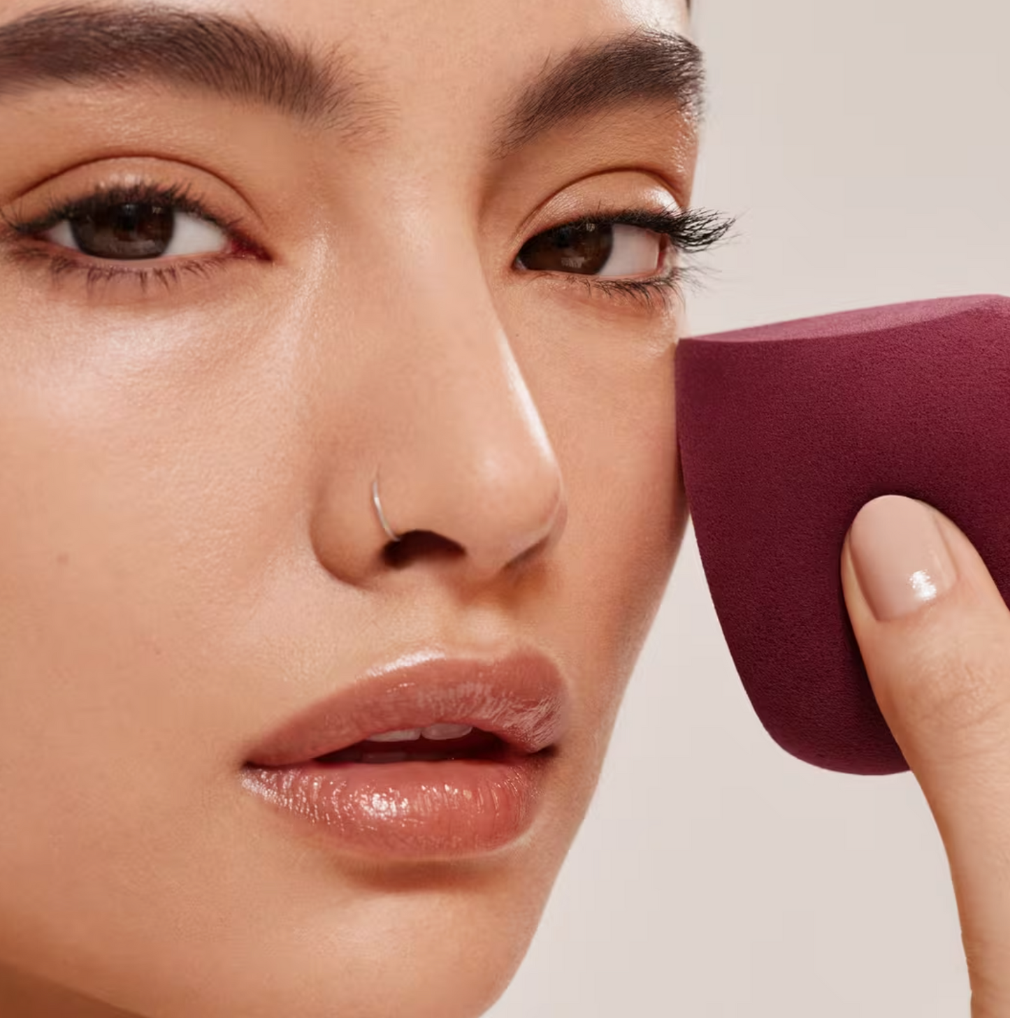 Rare Beauty Soft Touch Makeup Blending Sponge