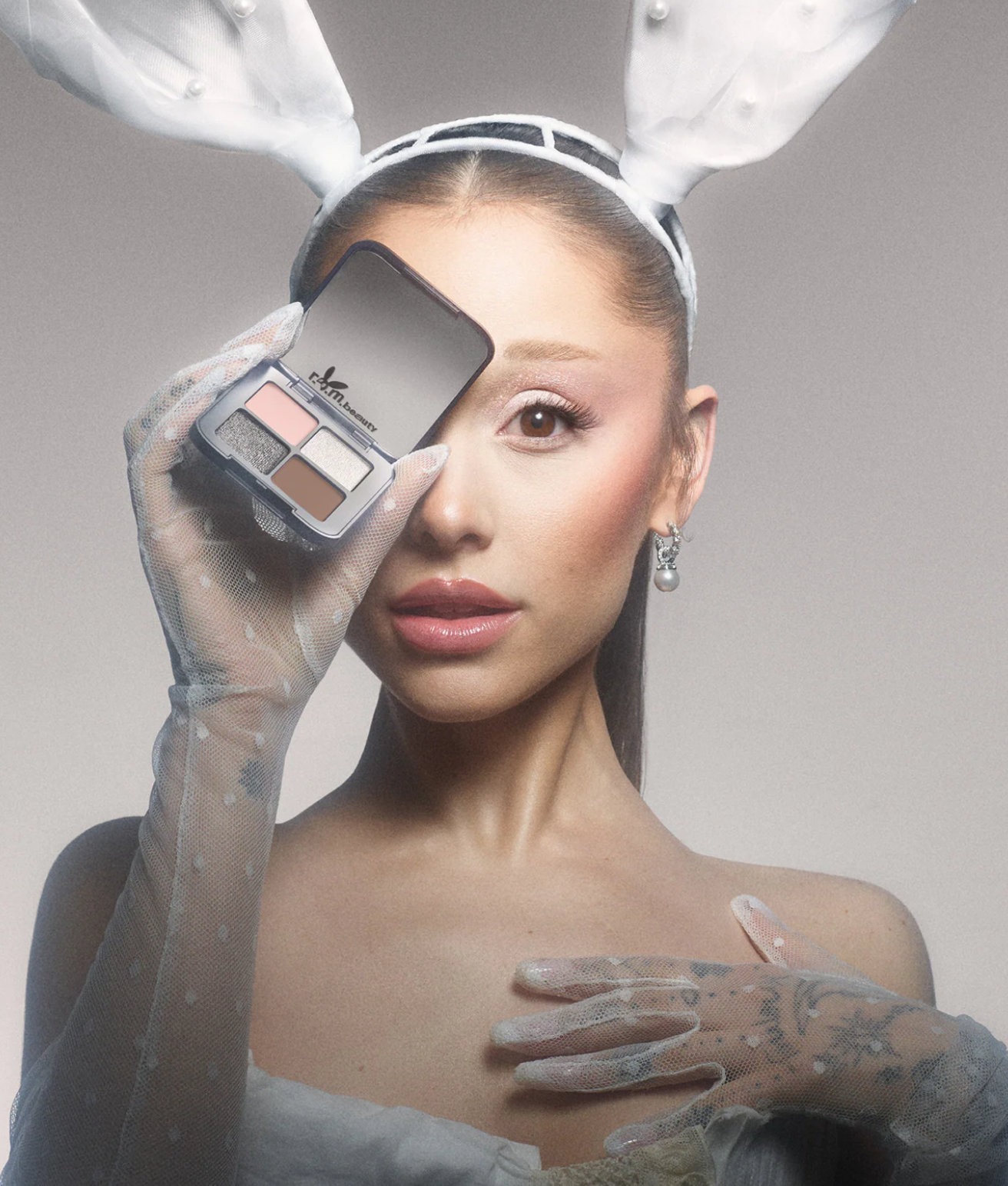Sweet dreams eyeshadow quad Dangerous Woman By Ariana Grande