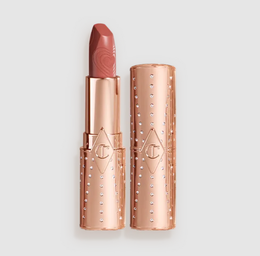 K.I.S.S.I.N.G NUDE ROMANCE Charlotte Tilbury