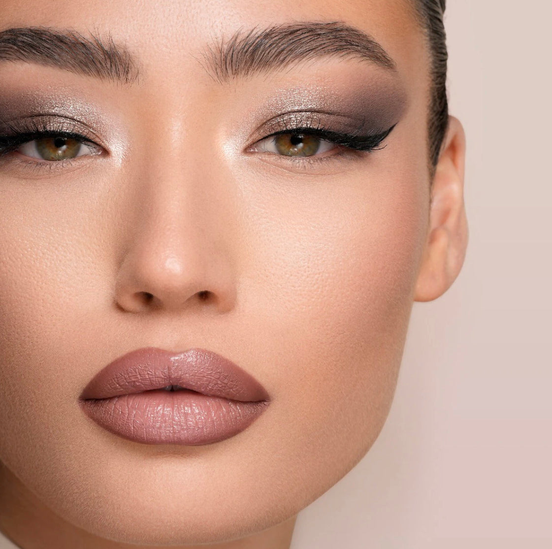 NATASHA DENONA 
I Need a Nude Eyeshadow Palette