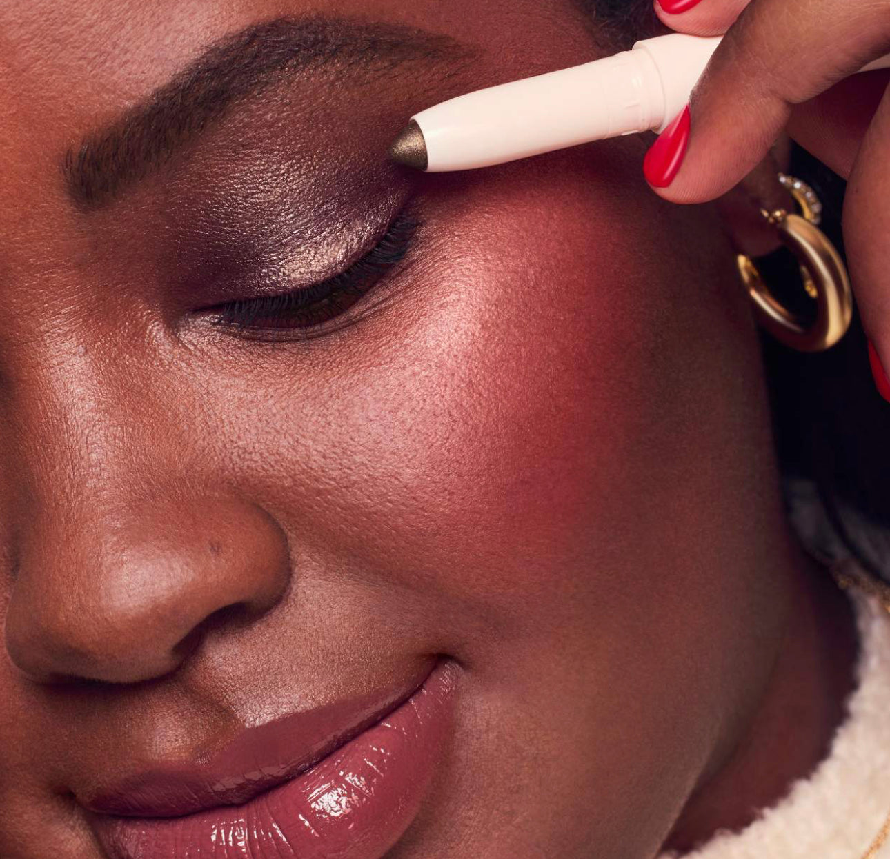 Rare Beauty by Selena Gomez
Selena's Essential Eye Duo Eyeshadow Stick & Mascara Set de mascara y sombra en barra