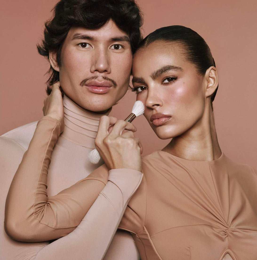PATRICK TA 
Dual Ended Precision Blush Brush