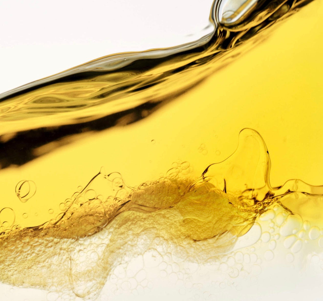 Olaplex 
°7 Shine Serum 2-in-1 Weightless Shine Hair Oil & Hydrating Repair Treatment Mist