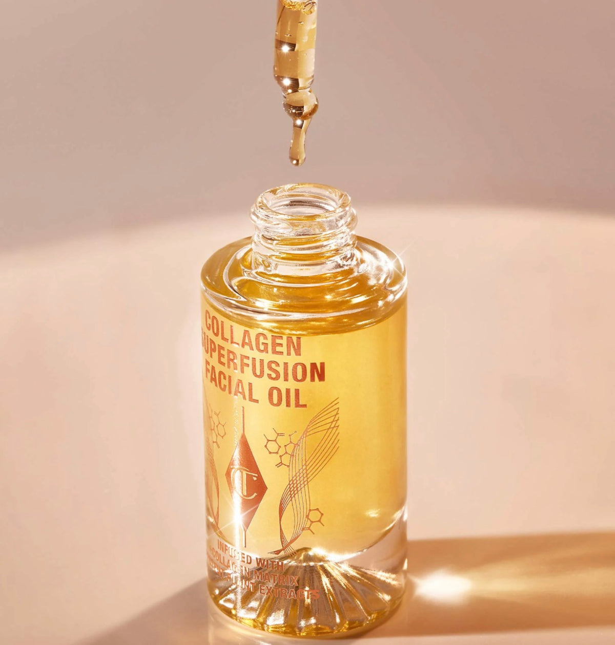 Charlotte Tilbury 
Collagen Superfusion Firming & Plumping Facial Oil