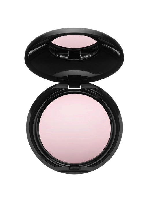 PAT McGRATH LABS 
Skin Fetish: Sublime Perfection Blurring Under Eye Powder