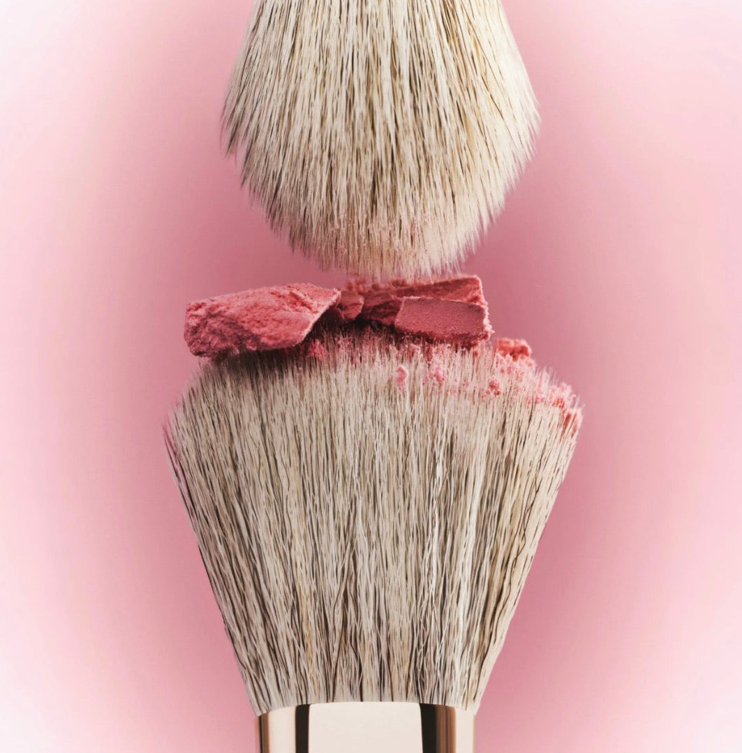 PATRICK TA 
Dual Ended Transition Blush Brush
