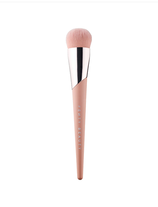Fenty Beauty by Rihanna 
Base para brocha 110
